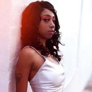 Meet your Posher, Jasmine